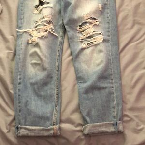 Hollister Jeans - Hollister distressed boyfriend jeans Hollister Jeans - Hollister distressed boyfriend jeans